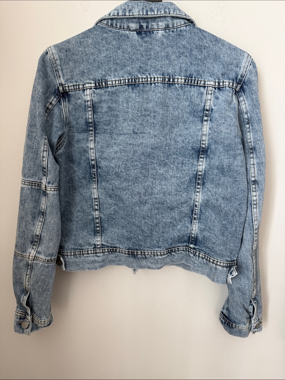 Free People Light Wash Cropped Denim Jacket - Picture 8 of 14